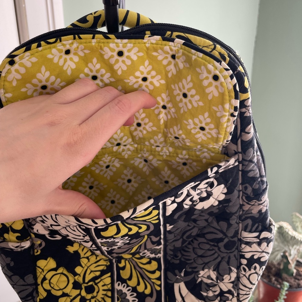 Floral Pattern Backpack - Picture 3 of 6